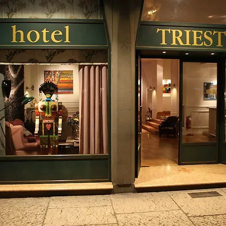 Boutique Trieste - Adults Only Отель Верона